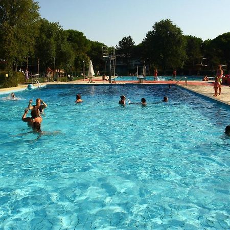 Villaggio Olimpia Бибионе Екстериор снимка
